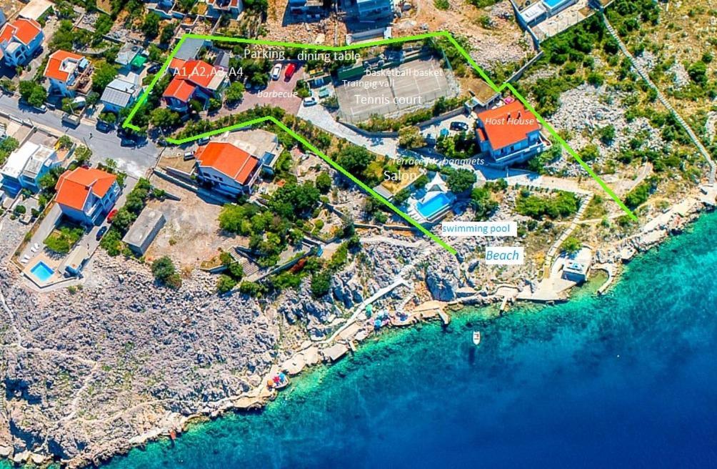Resort Haus Toma Cesarica Buitenkant foto